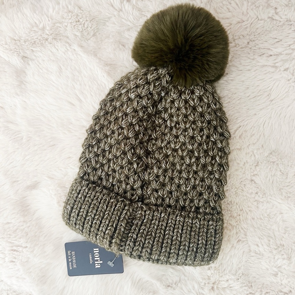 NWT Norla Canada Beanie Hat
